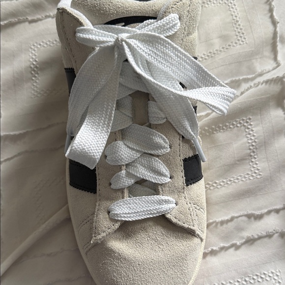 Adidas Campus’s - Picture 4 of 6